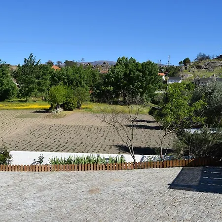 Casa Do Chao Do Ribeiro Hébergement de vacances *