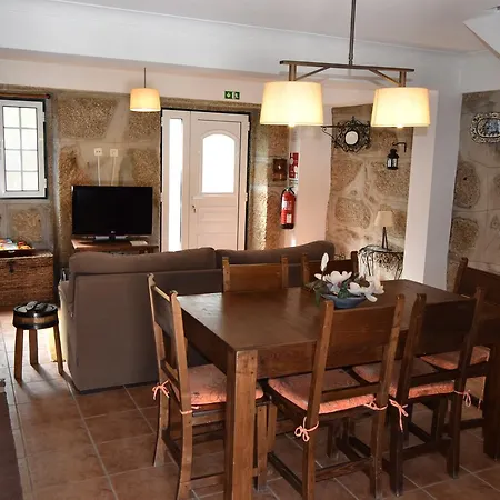 Semesterbostad Casa Do Chao Do Ribeiro